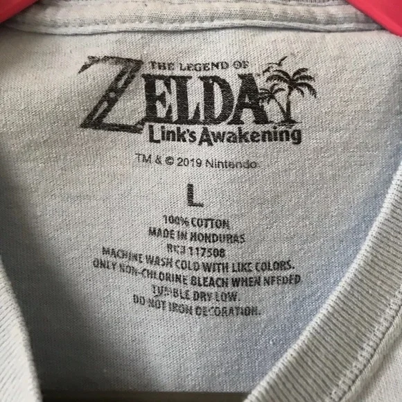 The Legend of Zelda "Link's Awakening" Large T-Shirt Nintendo Super Cool - Picture 4 of 4